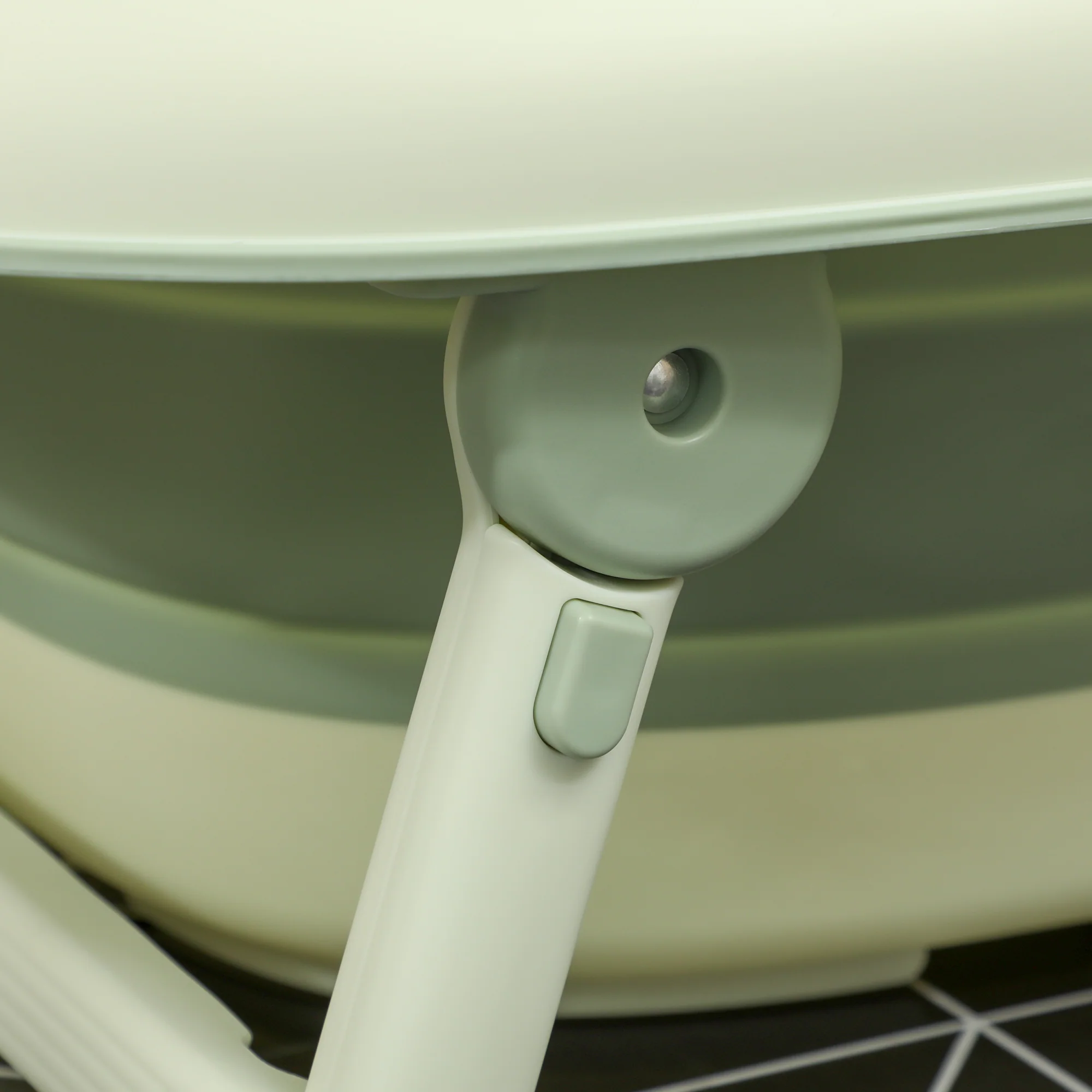 Aiyaplay Bañera Plegable Bebé Con Cojín De Baño Soporte Antideslizante Verde - Image 5
