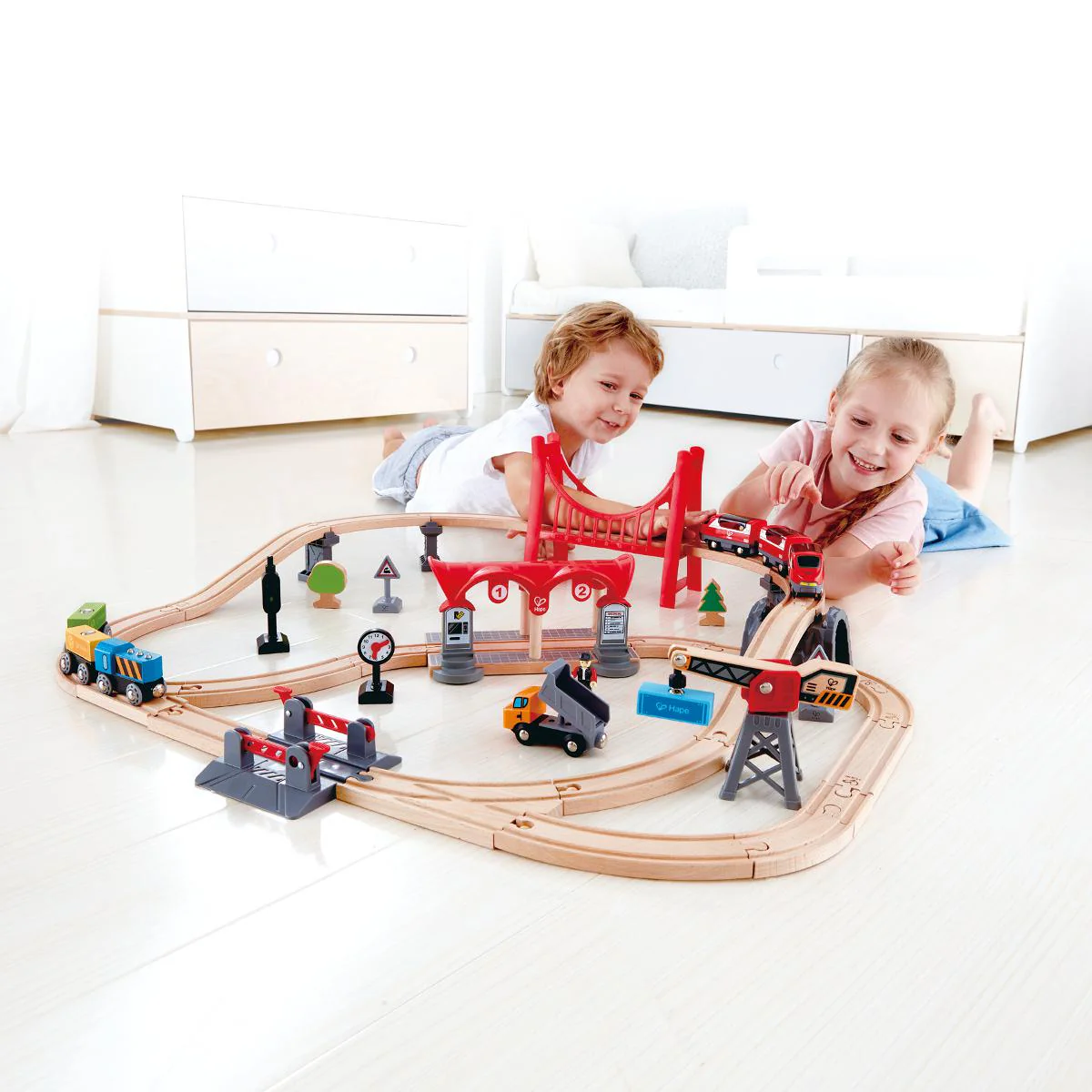 Circuito Tren Busy City Rail Hape - Image 2