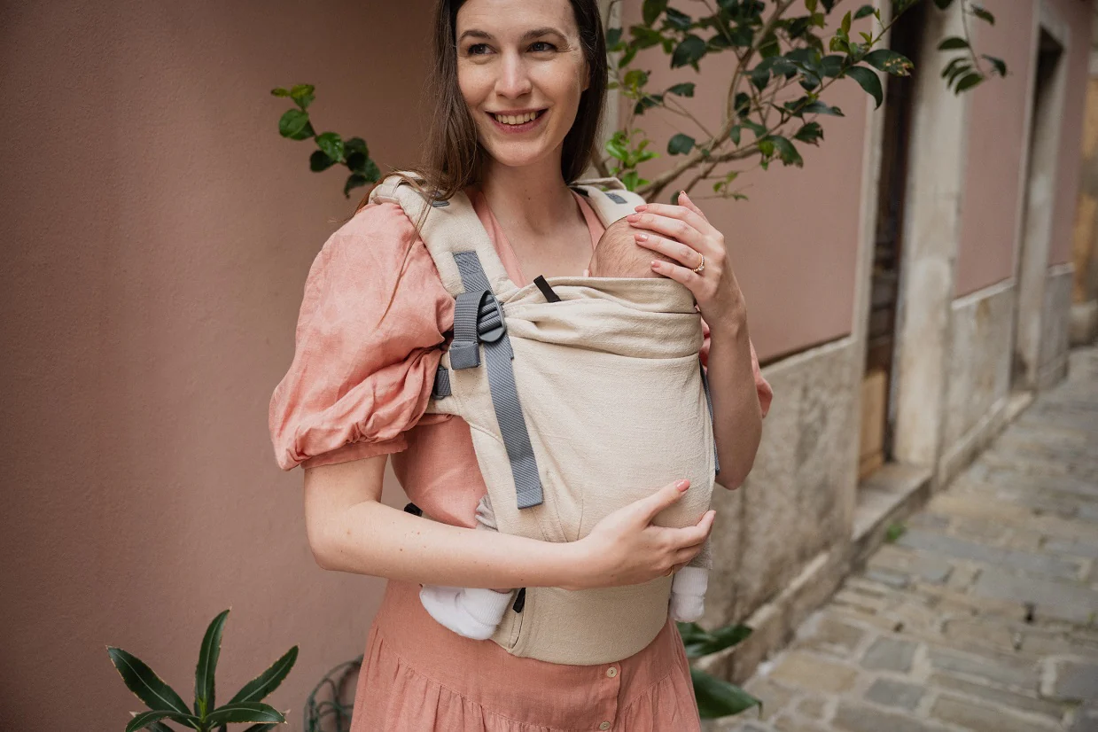 Mochila Portabebé Evolutiva Adaptable Boba X Linen Pampas - Image 3
