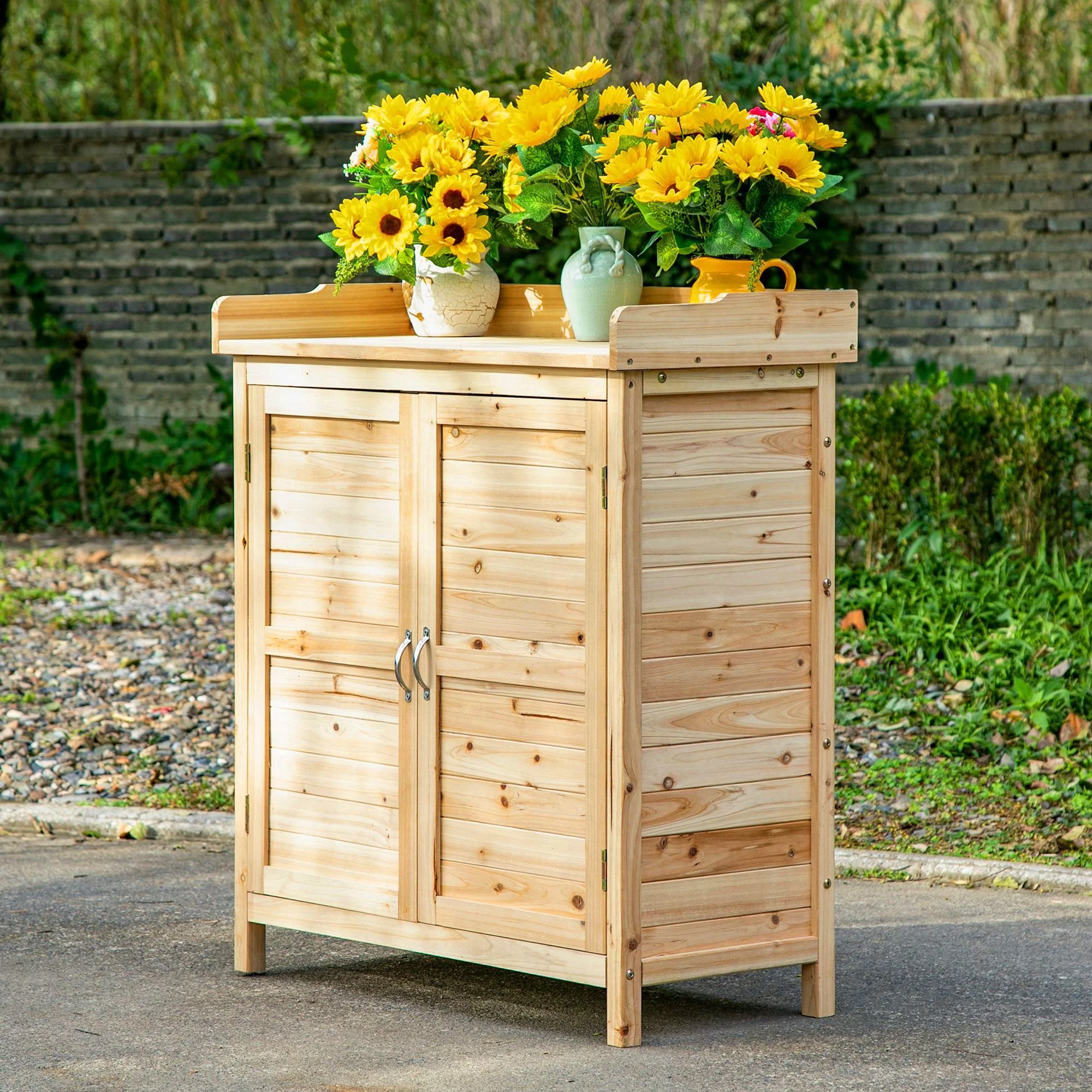Outsunny Armario De Jardín De Madera Con 2 Puertas Estante 83x40x92 Cm Natural - Image 2